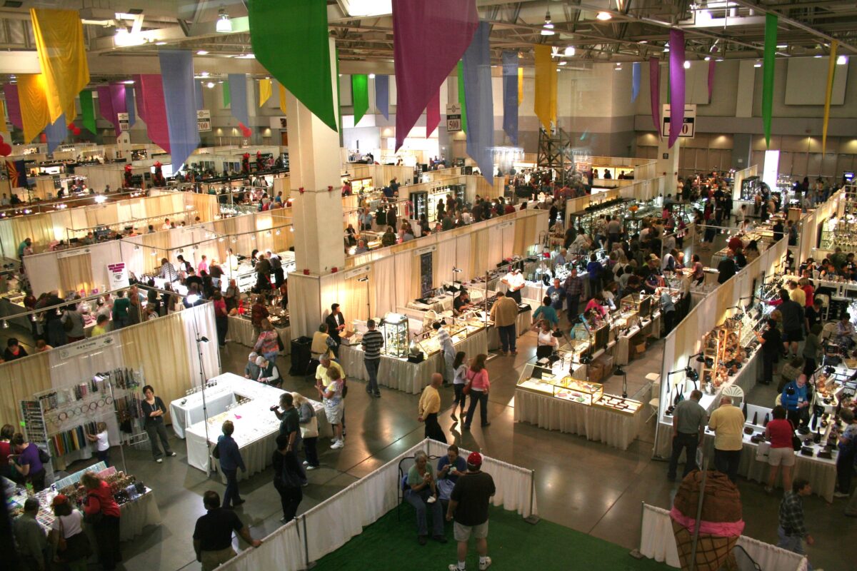 _Tucson main show in the convention center Tucson Main Show in the 'Convention Center