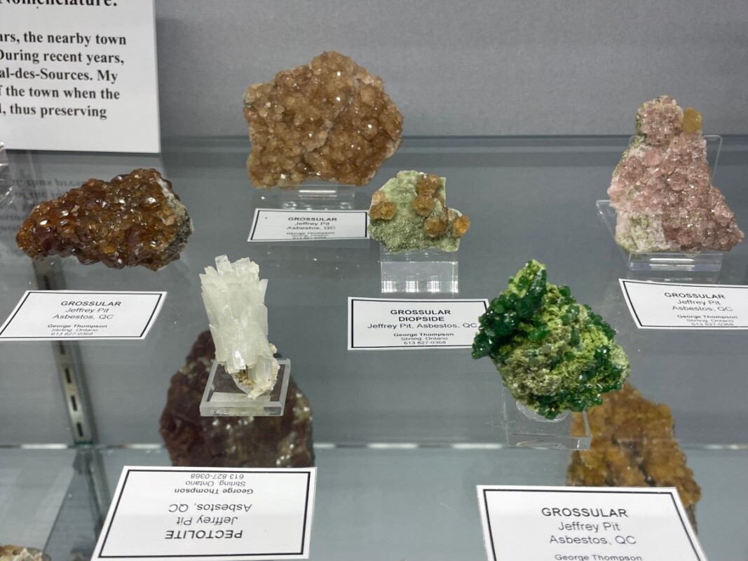 Grossular and Others Jeffrey Pit Asbestos QC Bancroft Museum